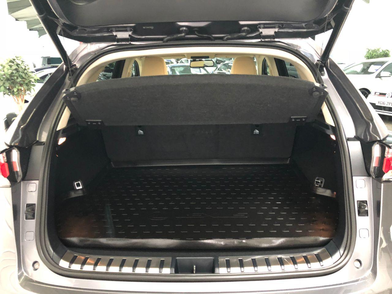 Lexus Nx 300h 2.5 Luxury 5dr Convenience Pack~Sun Roof~ Estate Hybrid Mercury Grey