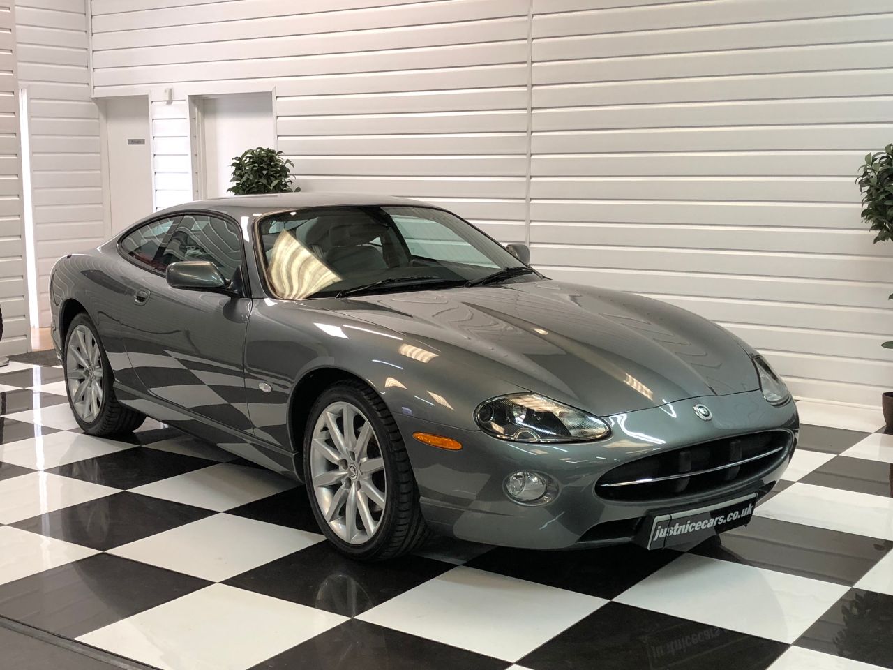 Jaguar Xk8 4.2 S V8 2dr Auto 300BHP Sports Petrol Grey