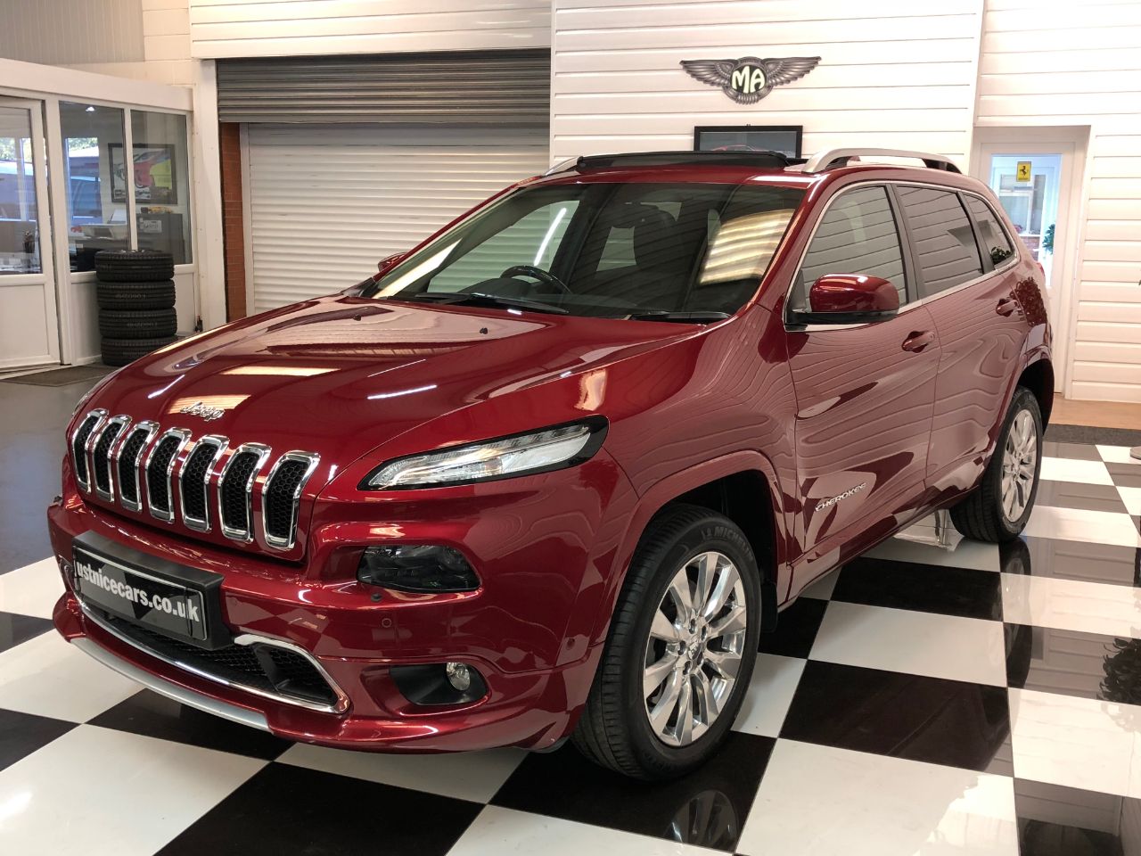 Jeep Cherokee 2.2 Multijet 200BHP Overland 5dr Auto Estate Diesel Deep Cherry Red Metallic
