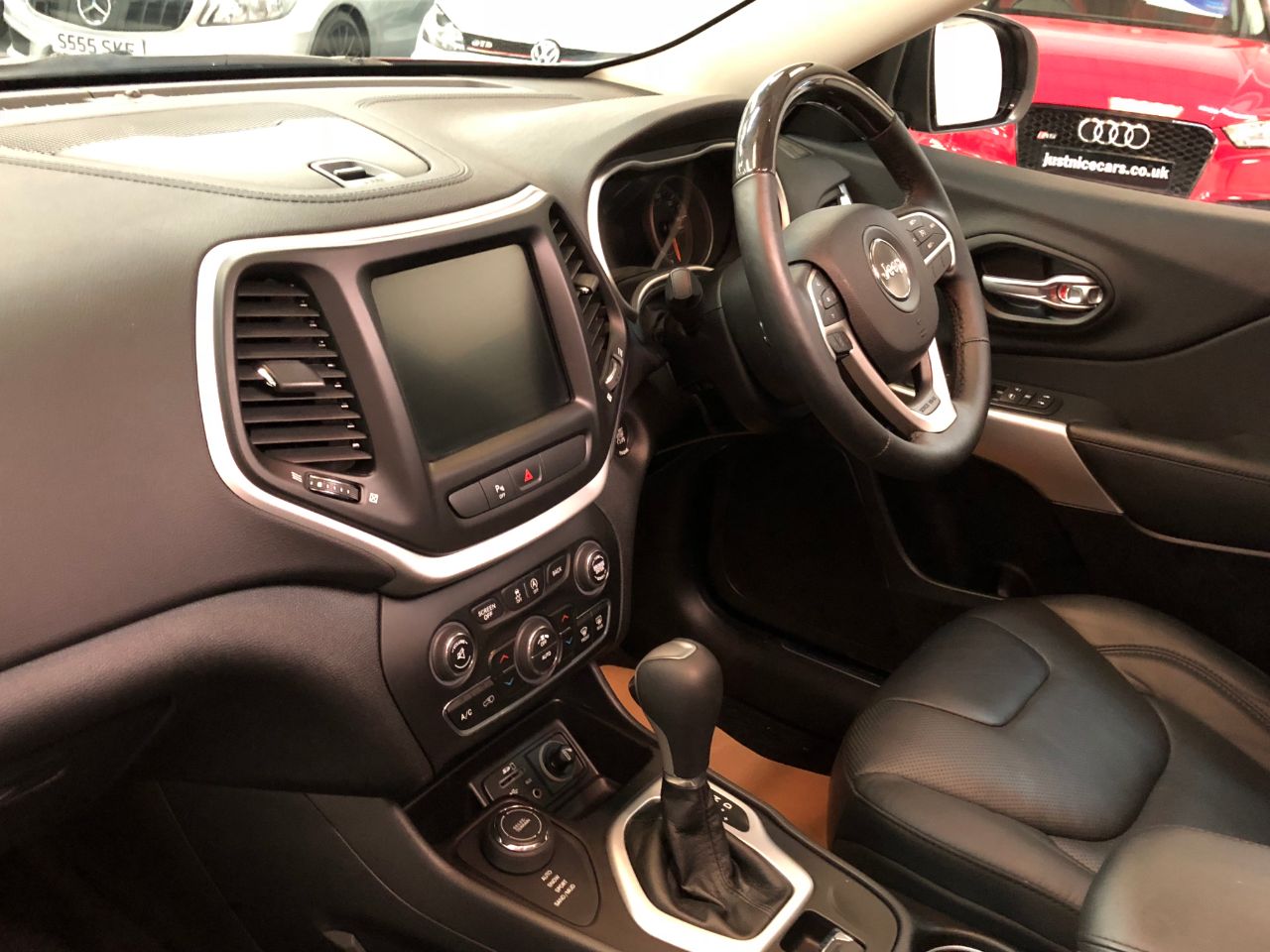 Jeep Cherokee 2.2 Multijet 200BHP Overland 5dr Auto Estate Diesel Deep Cherry Red Metallic