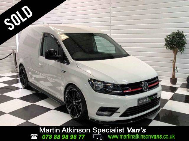 Volkswagen Caddy 2.0 TDI BlueMotion Tech 102PS Highline Van Panel Van Diesel Candy White