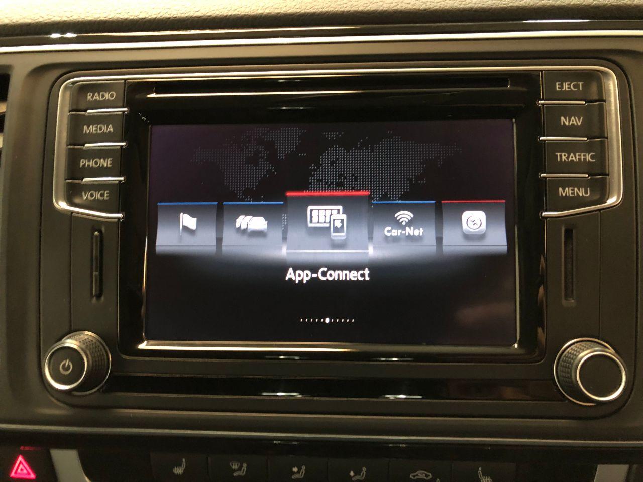 Volkswagen Caravelle 2.0 BiTDi 204BHP Executive SWB 5dr DSG 4Motion MPV Diesel Black