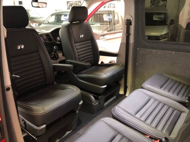 2018 Volkswagen Transporter 2.0TDi SWB Highline R Edition 5 seat Kombi