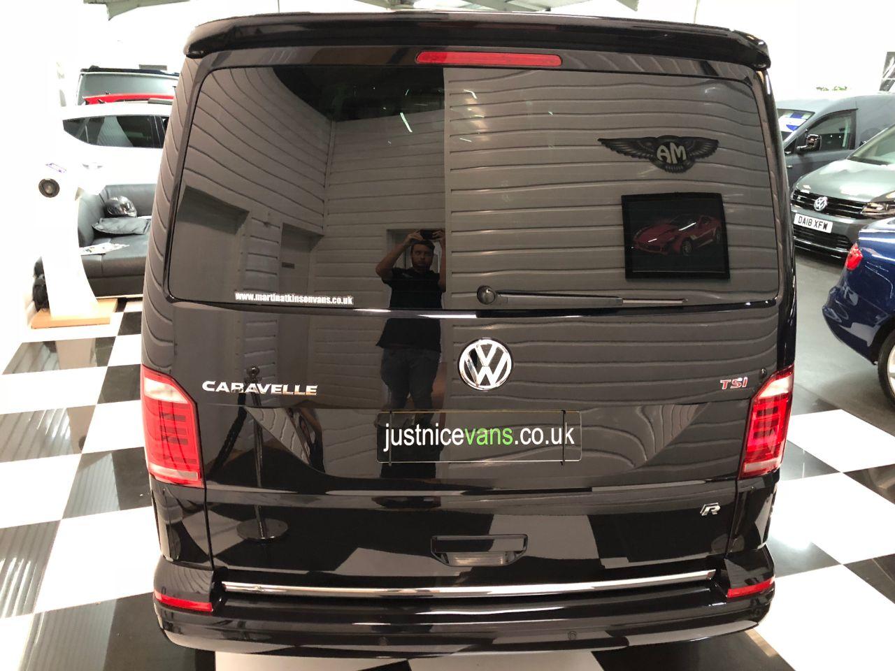 Volkswagen Caravelle 2.0 TSi BlueMotion Tech 204BHP Executive 5dr DSG Petrol Minibus Petrol Deep Black Pearl