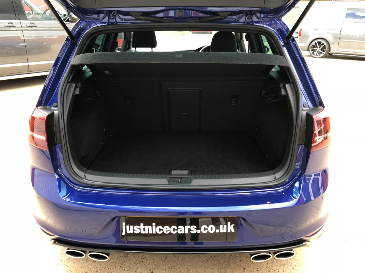 Volkswagen Golf 2.0 TSi R 5dr DSG Auto 300BHP Hatchback Petrol Lapiz Blue