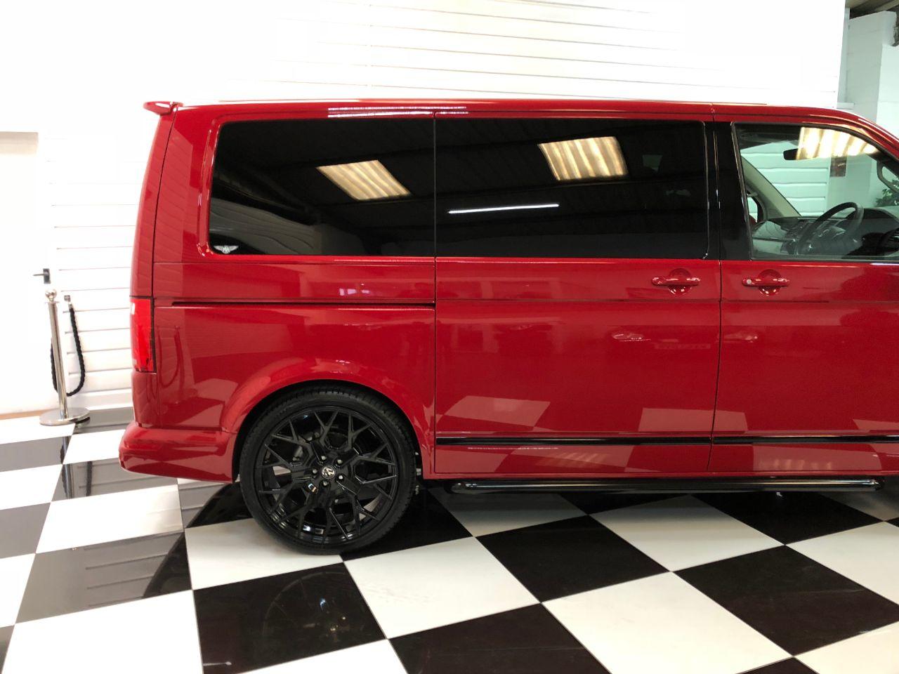 Volkswagen Caravelle 2.0 TDI BlueMotion Tech 150 Executive 5dr DSG Minibus Diesel Cherry Red