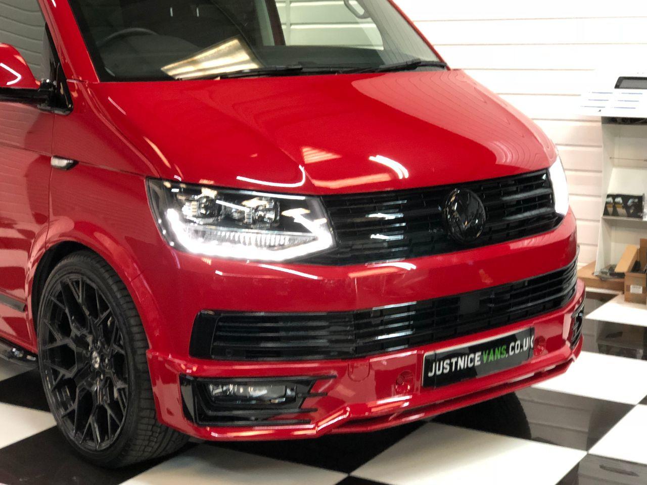 Volkswagen Caravelle 2.0 TDI BlueMotion Tech 150 Executive 5dr DSG Minibus Diesel Cherry Red
