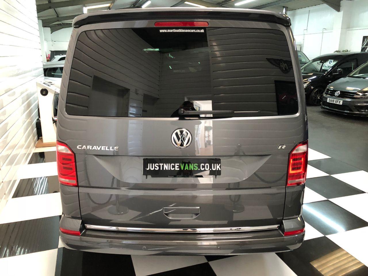 Volkswagen Caravelle 2.0 TDI BlueMotion Tech 150 Executive 5dr DSG Minibus Diesel Indium Grey