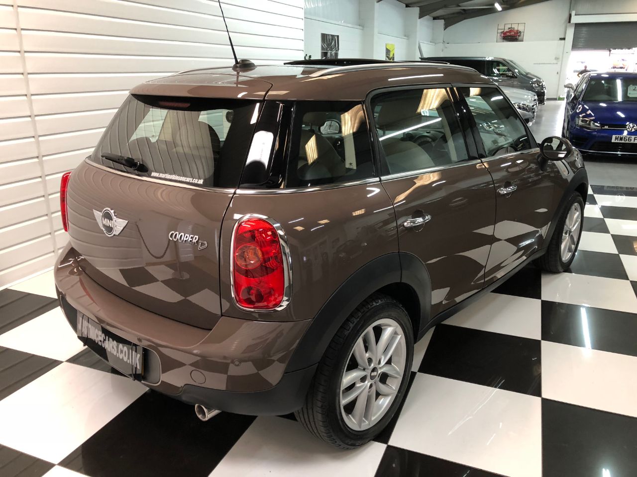 Mini Countryman 2.0 Cooper D ALL4 4X4 5dr Auto~HUGE SPEC~ Hatchback Diesel Light Coffee