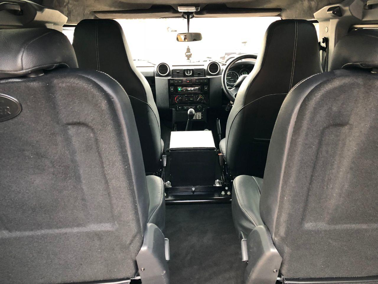 Land Rover Defender 90 XS Station Wagon 2.2 TDCi 4 Seater Four Wheel Drive Diesel Santorini Black