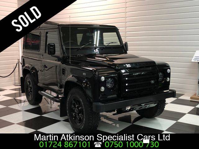 Land Rover Defender 90 XS Station Wagon 2.2 TDCi 4 Seater Four Wheel Drive Diesel Santorini Black