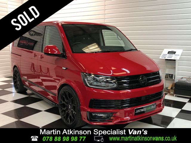 Volkswagen Caravelle 2.0 TDI BlueMotion Tech 150 Executive 5dr DSG Minibus Diesel Cherry Red
