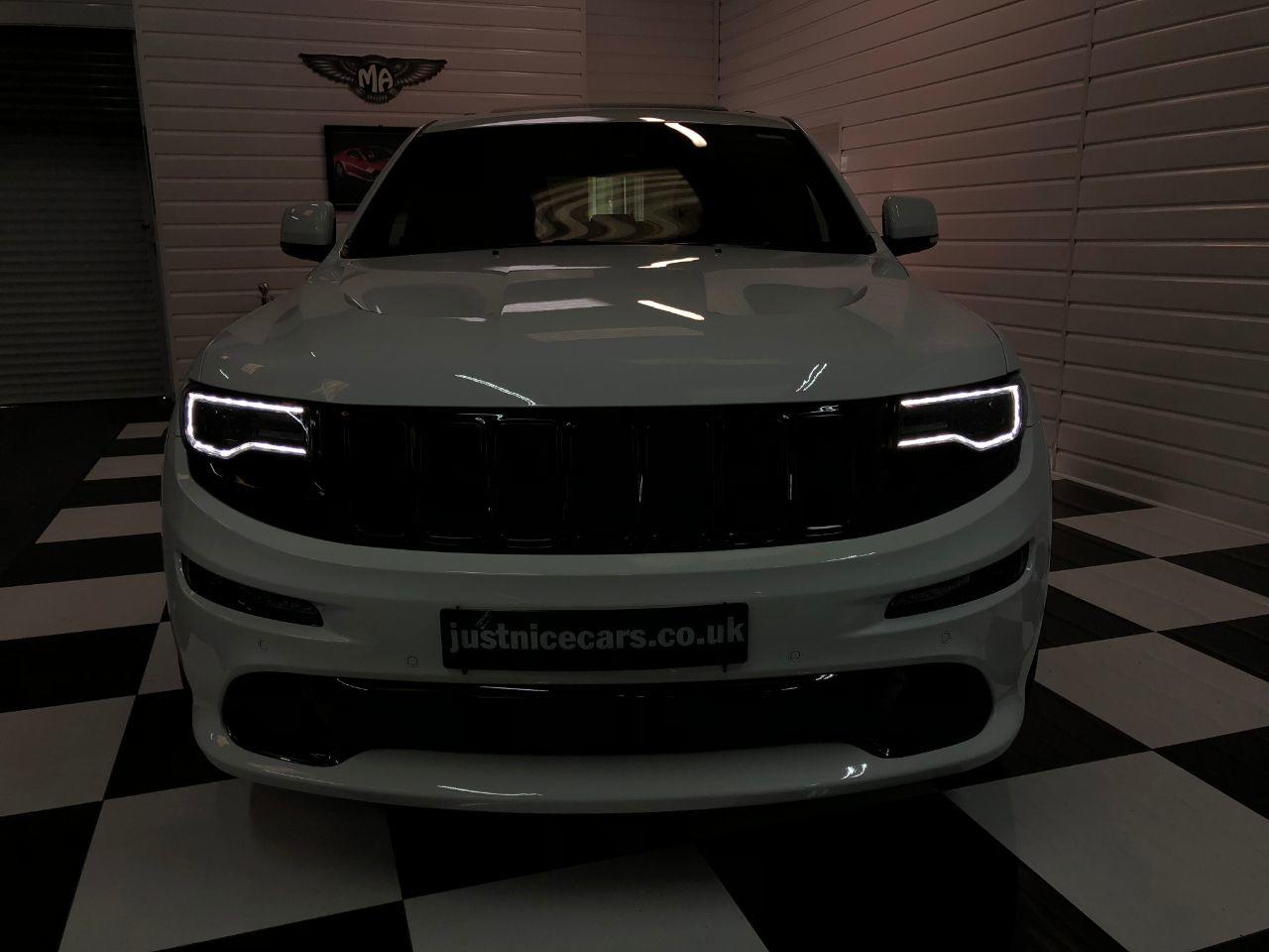 Jeep Grand Cherokee 6.4 V8 HEMI 460BHP SRT 5dr Auto Estate Petrol Bright White
