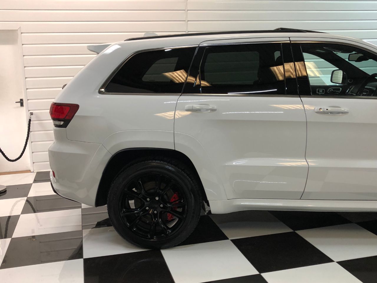 Jeep Grand Cherokee 6.4 V8 HEMI 460BHP SRT 5dr Auto Estate Petrol Bright White