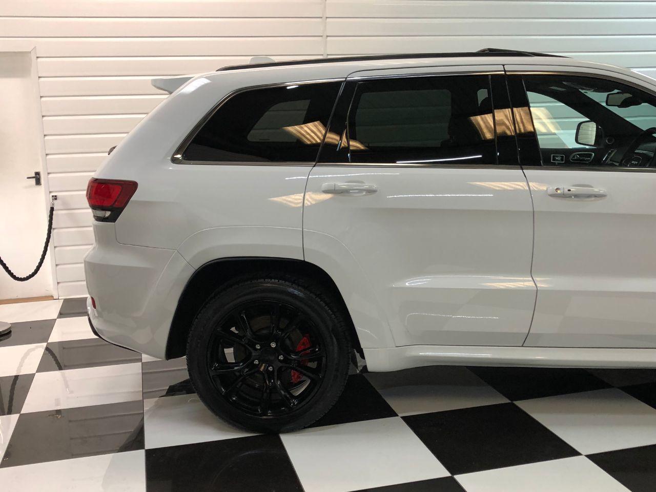 Jeep Grand Cherokee 6.4 V8 HEMI 460BHP SRT 5dr Auto Estate Petrol Bright White