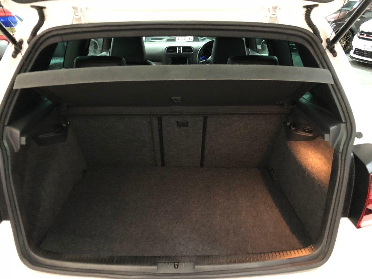 Volkswagen Golf 2.0 TSI R 4MOTION 3dr DSG Auto Hatchback Petrol Gloss Candy White