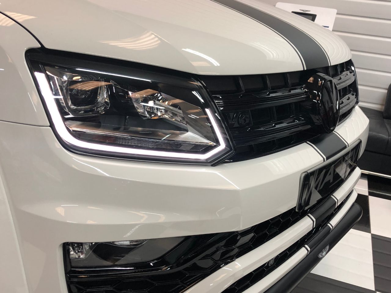 Volkswagen Amarok 'GTS PACK' Pick Up Highline 3.0 V6 TDI 224 BMT 4M Auto Pick Up Diesel Candy White