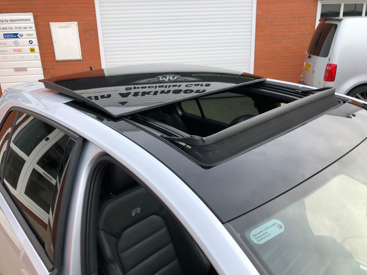 Volkswagen Golf 2.0 TSi R 5dr DSG Auto 300BHP Hatchback Petrol Reflex Silver Metallic