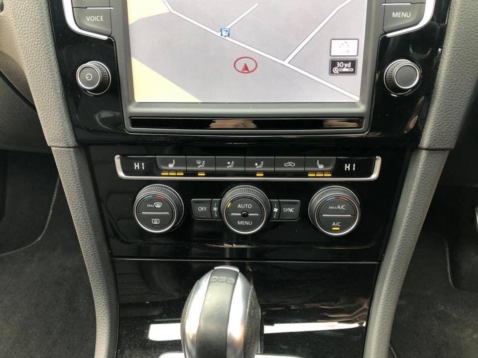 Volkswagen Golf 2.0 TSi R 5dr DSG Auto 300BHP Hatchback Petrol Reflex Silver Metallic