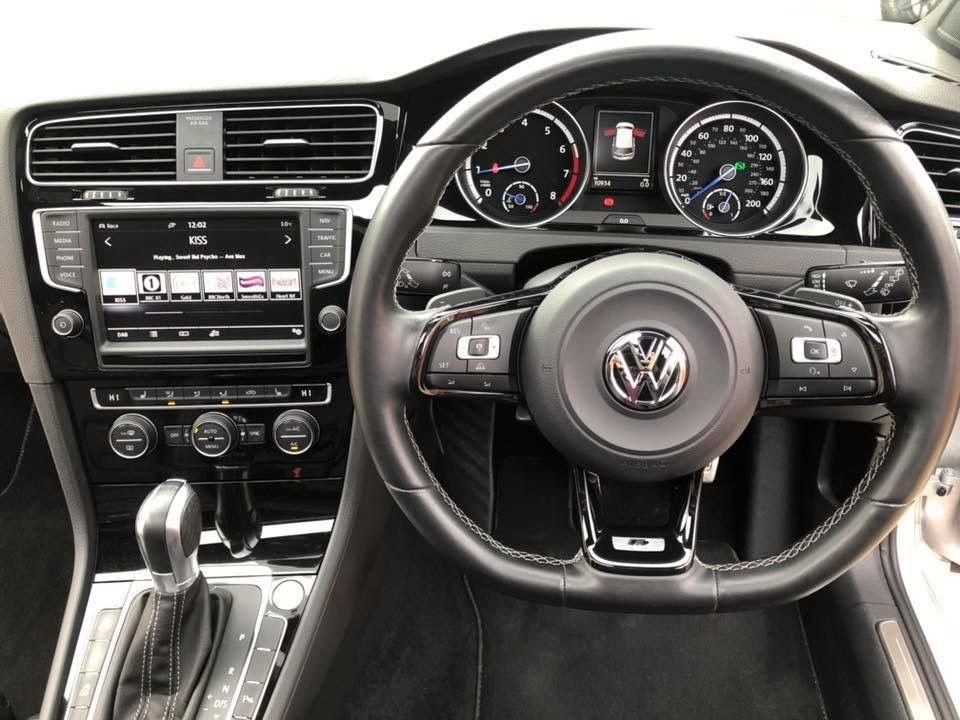 Volkswagen Golf 2.0 TSi R 5dr DSG Auto 300BHP Hatchback Petrol Reflex Silver Metallic