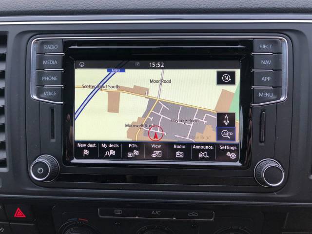 2018 Volkswagen Transporter 2.0 TSI 204ps Highline Kombi SWB DSG R Edition