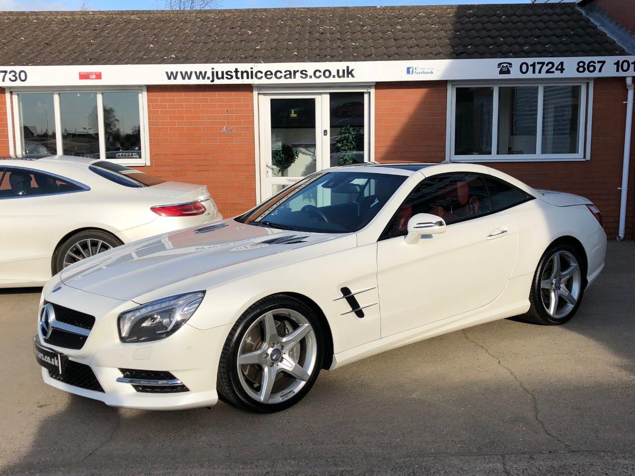 Mercedes-Benz SL Class SL 500 4.7 V8 Auto Convertible Petrol Diamond White Metallic