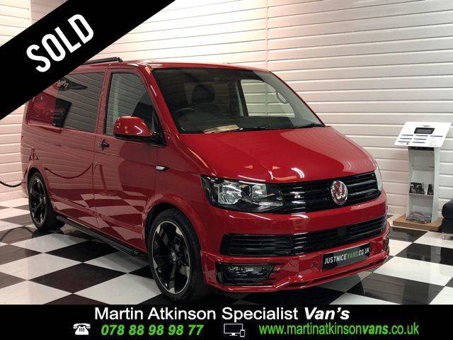 Volkswagen Transporter 2.0 TDI Highline SWB Kombi 8 Seat R Edition Combi Van Diesel Red