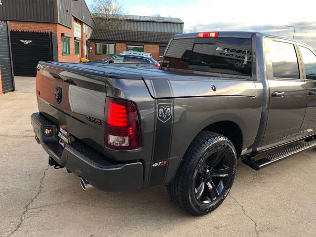 2016 Dodge Ram 1500 Laramie 5.7 Hemi V8 LHD