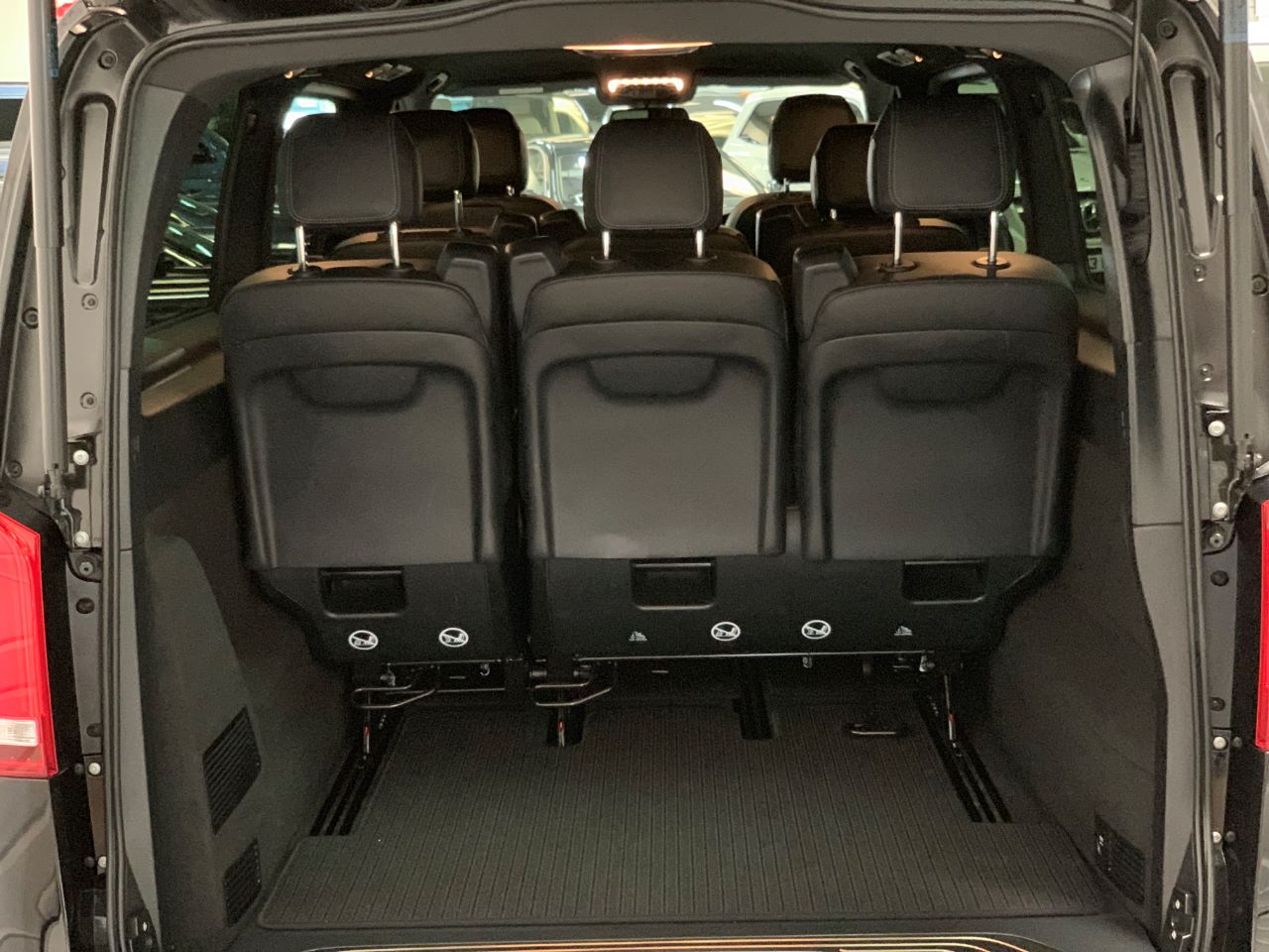 Mercedes-Benz V Class 2.1 V250 CDi Sport Auto Extra Long MPV Diesel Black