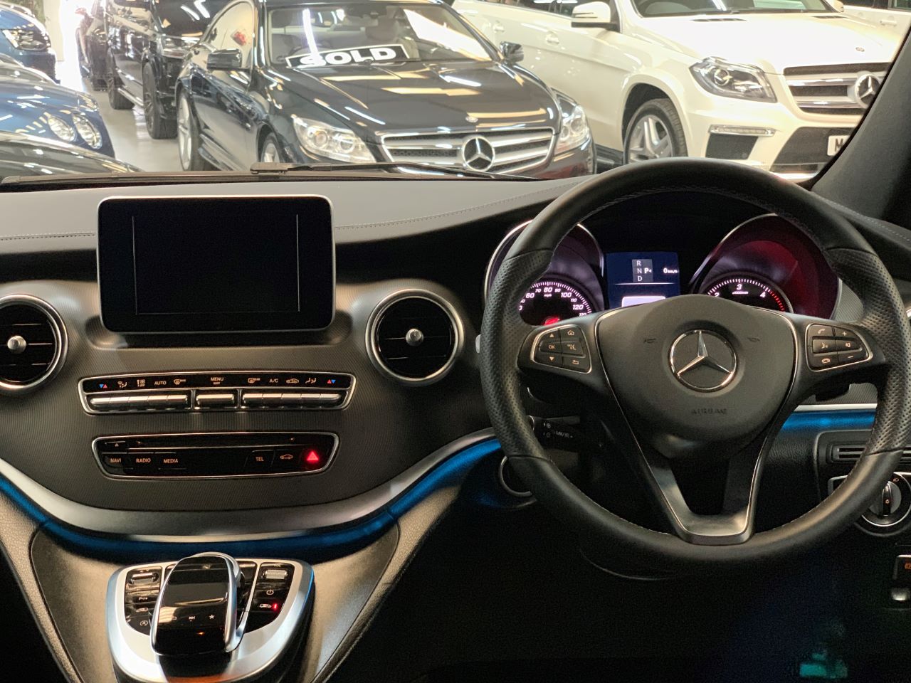 Mercedes-Benz V Class 2.1 V250 CDi Sport Auto Extra Long MPV Diesel Black