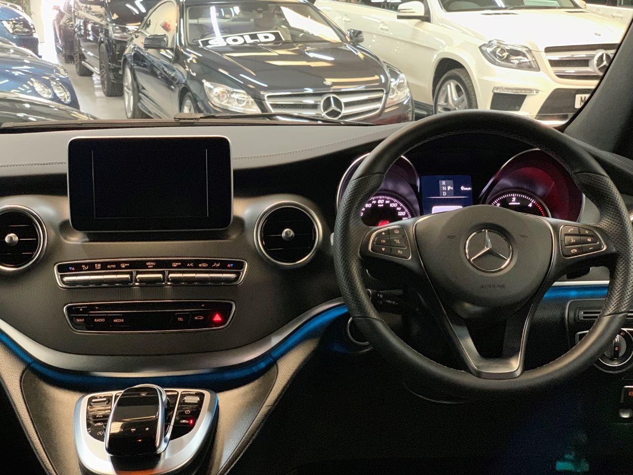 Mercedes-Benz V Class 2.1 V250 CDi Sport Auto Extra Long MPV Diesel Black