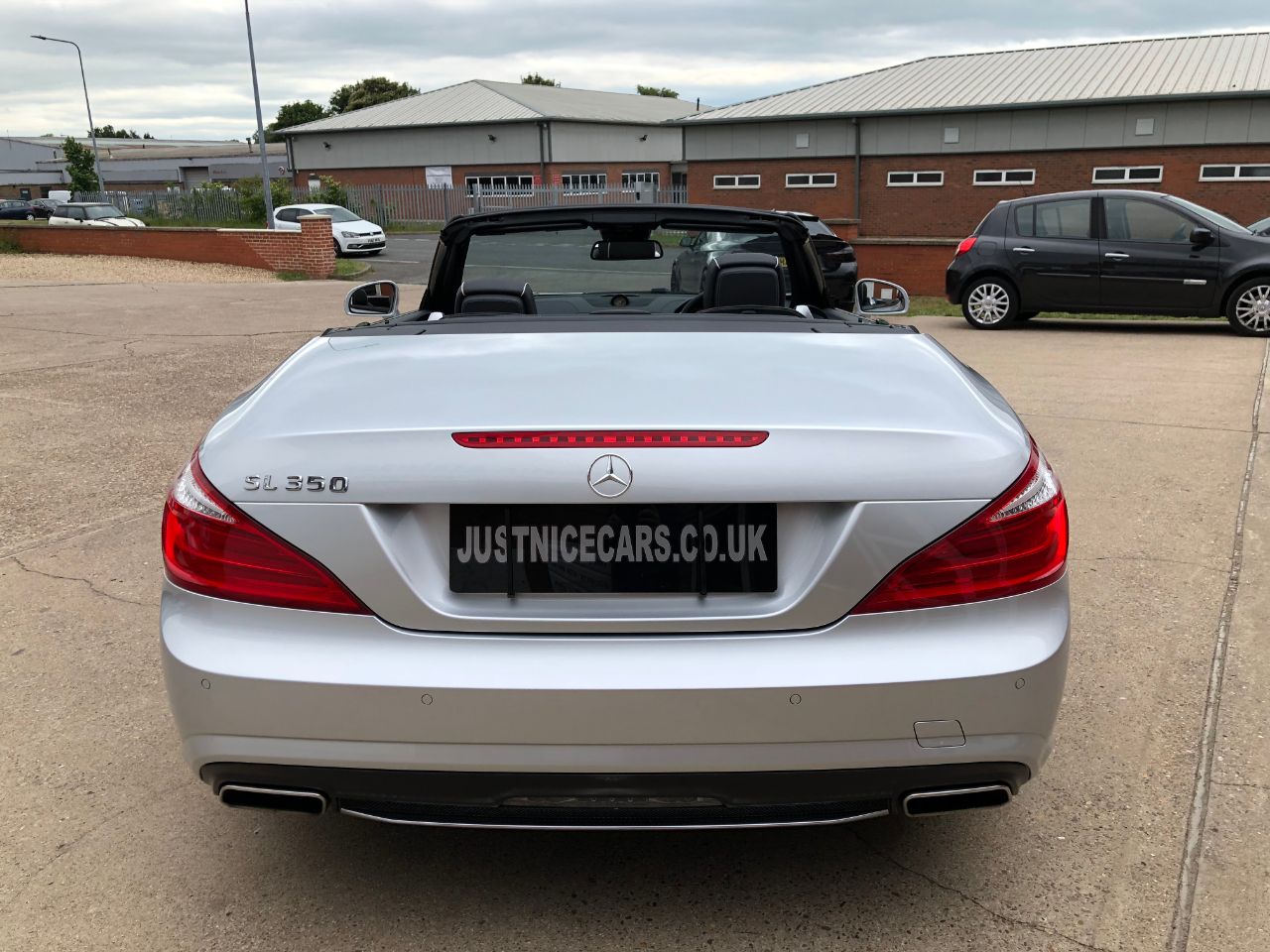 Mercedes-Benz SL Class SL350 3.5 V6 Automatic 2dr Convertible Petrol Iridium Silver
