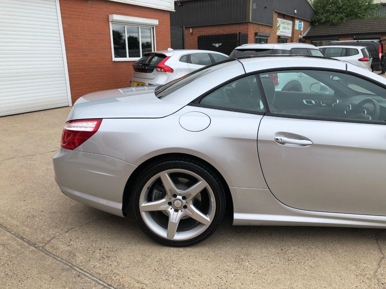 Mercedes-Benz SL Class SL350 3.5 V6 Automatic 2dr Convertible Petrol Iridium Silver