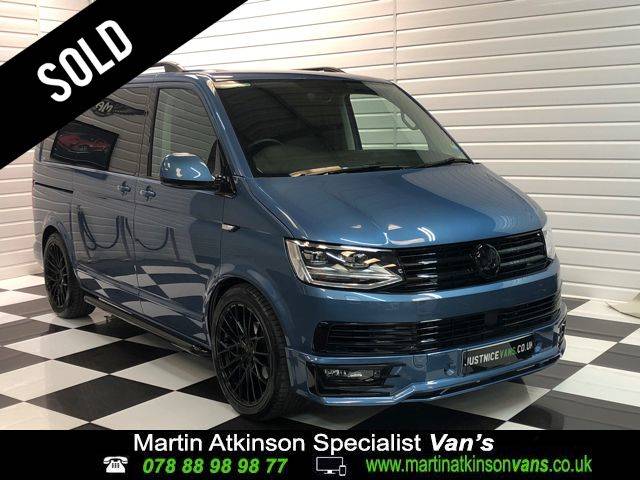 Volkswagen Caravelle 2.0 TDI 150 Executive DSG SWB R Edition Minibus Diesel Blue