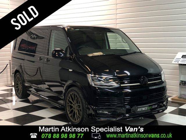 Volkswagen Transporter 2.0 TSI 204ps Highline Kombi SWB DSG R Edition Combi Van Petrol Black