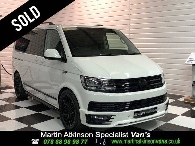 Volkswagen Caravelle 2.0 TDI 150 Executive 5dr DSG R Edition Minibus Diesel White