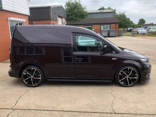 2019 Volkswagen Caddy Volkswagen Caddy 2.0 TDI Highline 150ps DSG Auto Bluemotion R Styling pack