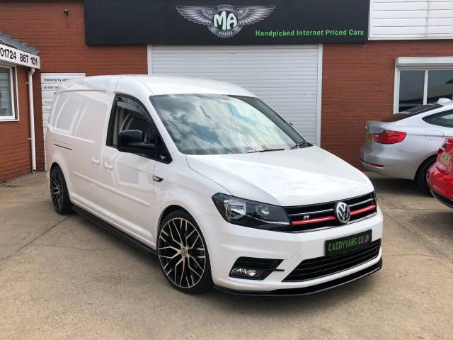 2018 Volkswagen Caddy Maxi Highline 2.0TDI 5speed Bluemotion R Styling pack