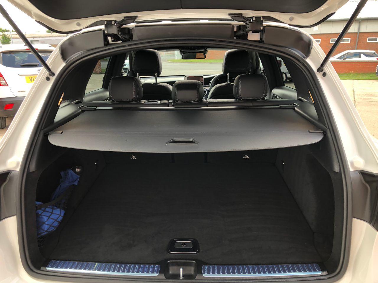 Mercedes-Benz GLC 2.1 GLC 250d 4Matic AMG Line Premium 5dr 9G-Tronic Estate Diesel White