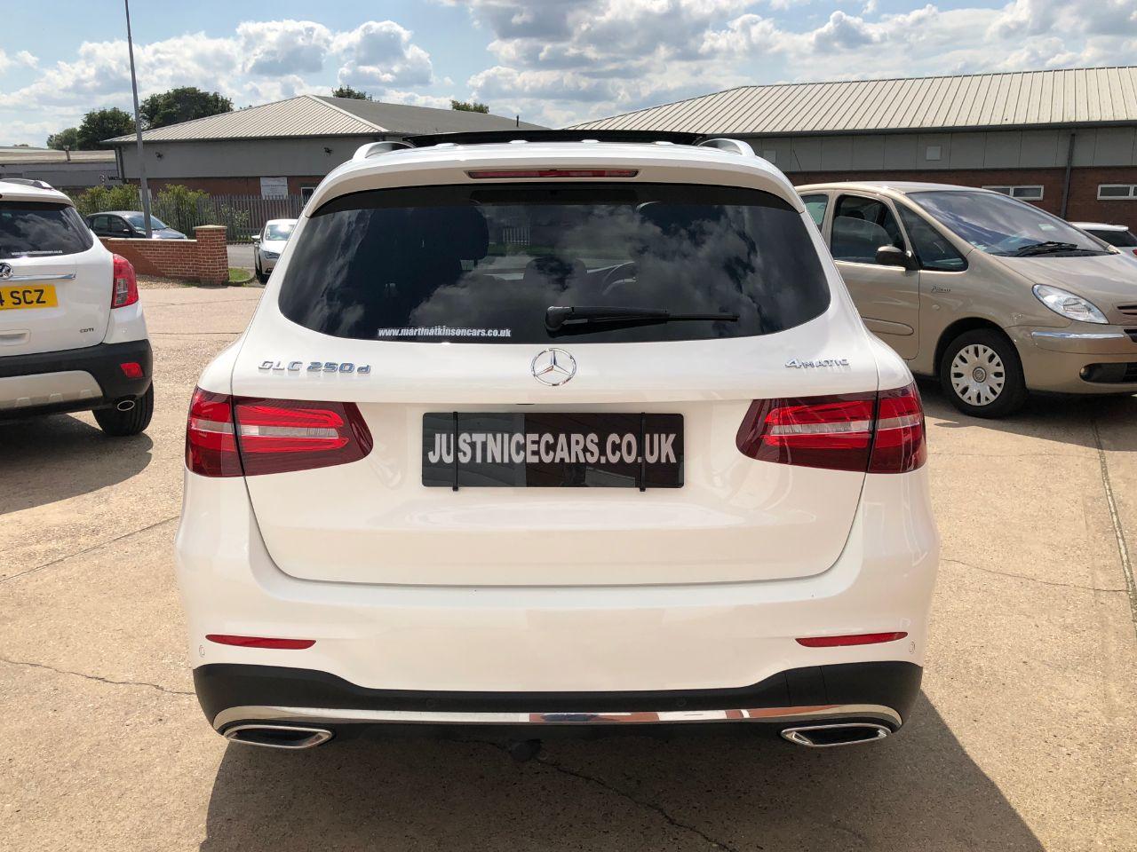 Mercedes-Benz GLC 2.1 GLC 250d 4Matic AMG Line Premium 5dr 9G-Tronic Estate Diesel White