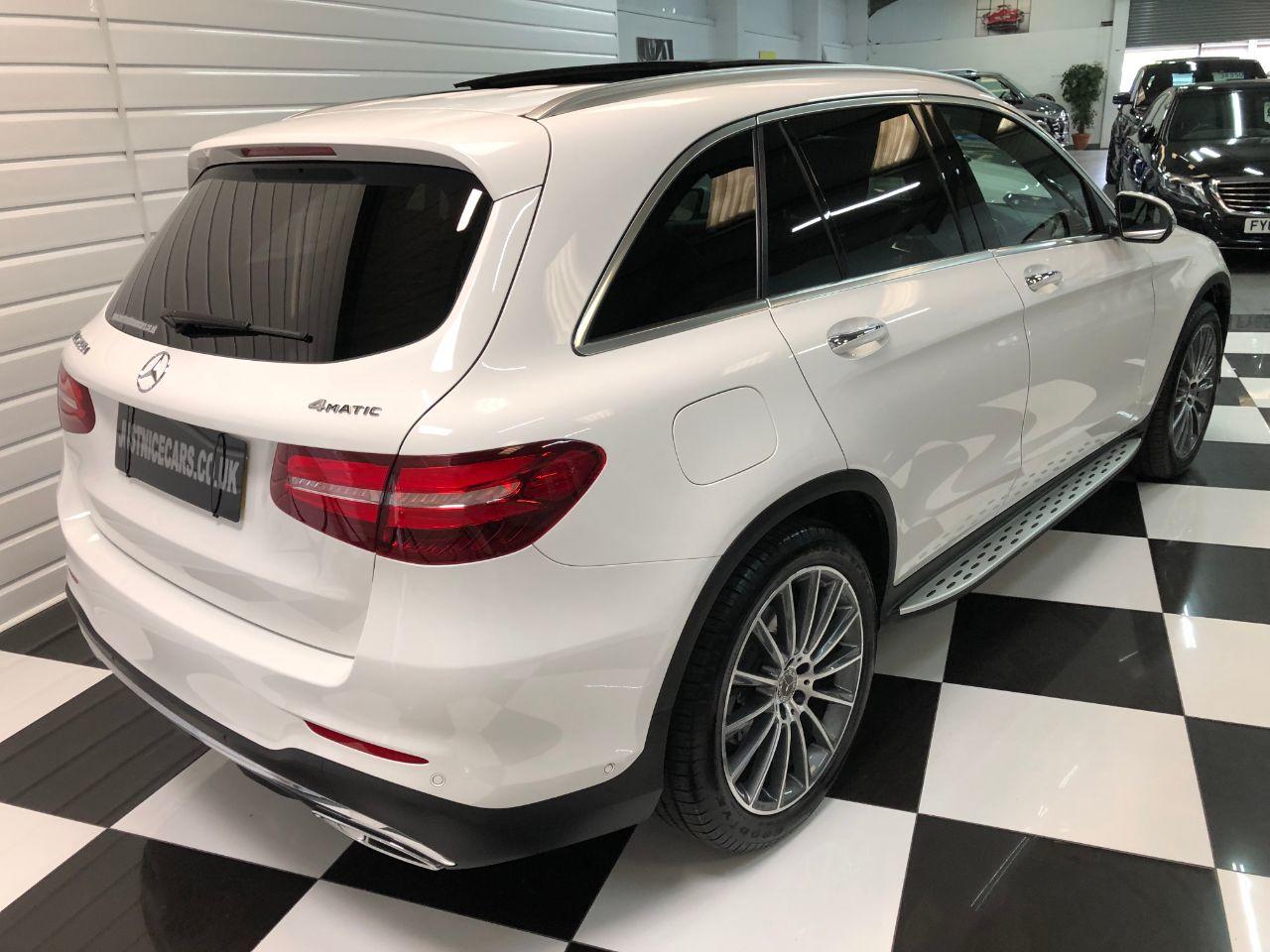 Mercedes-Benz GLC 2.1 GLC 250d 4Matic AMG Line Premium 5dr 9G-Tronic Estate Diesel White