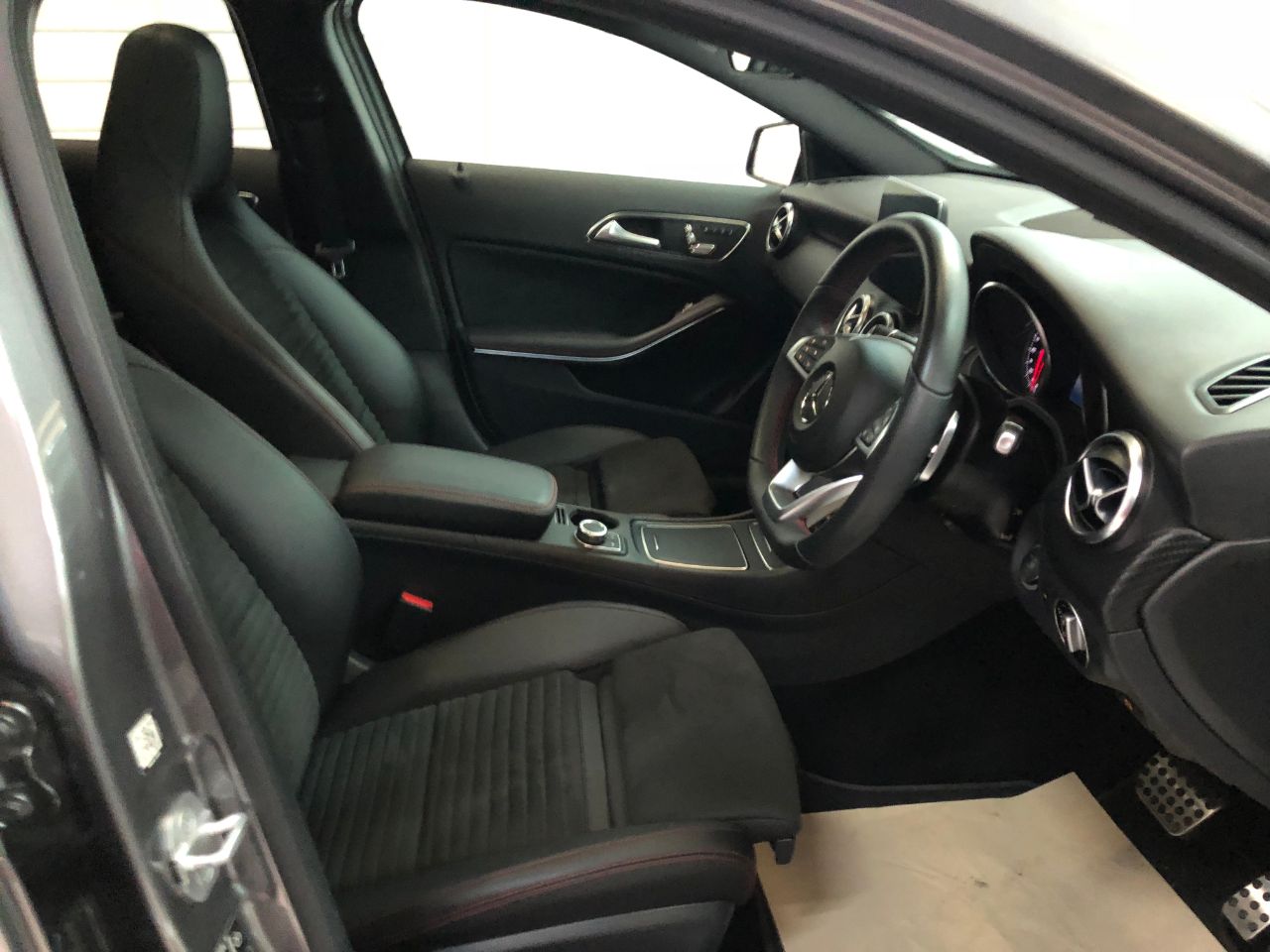 Mercedes-Benz A Class 2.1 A200d AMG Line Premium Plus 5dr Automatic Hatchback Diesel Mountain Grey Metallic