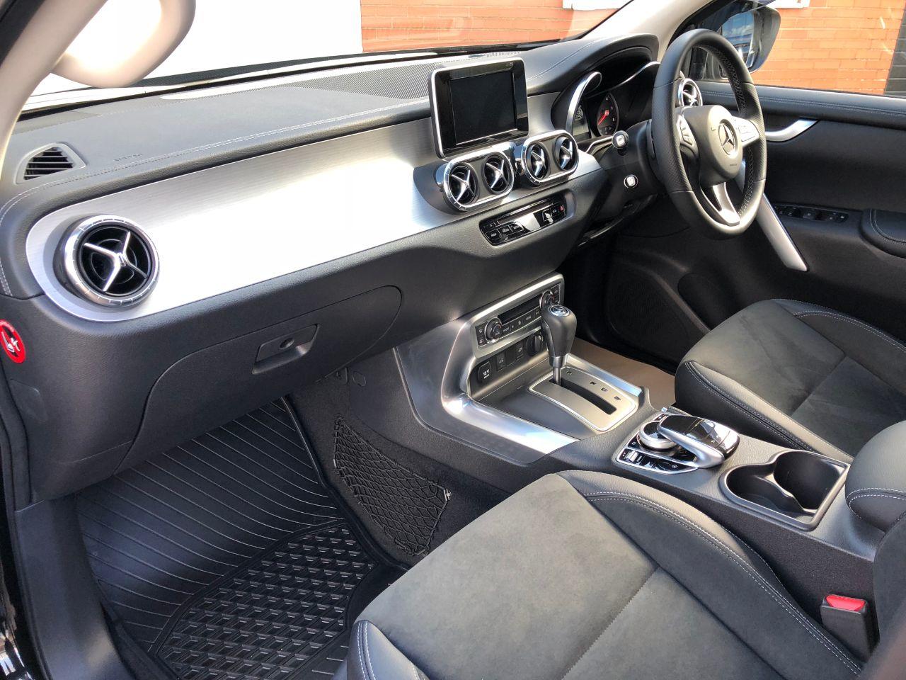 Mercedes-benz X Class X350 3.0 V6 4Matic Power Automatic Double Cab Pick Up Diesel Kabana Black