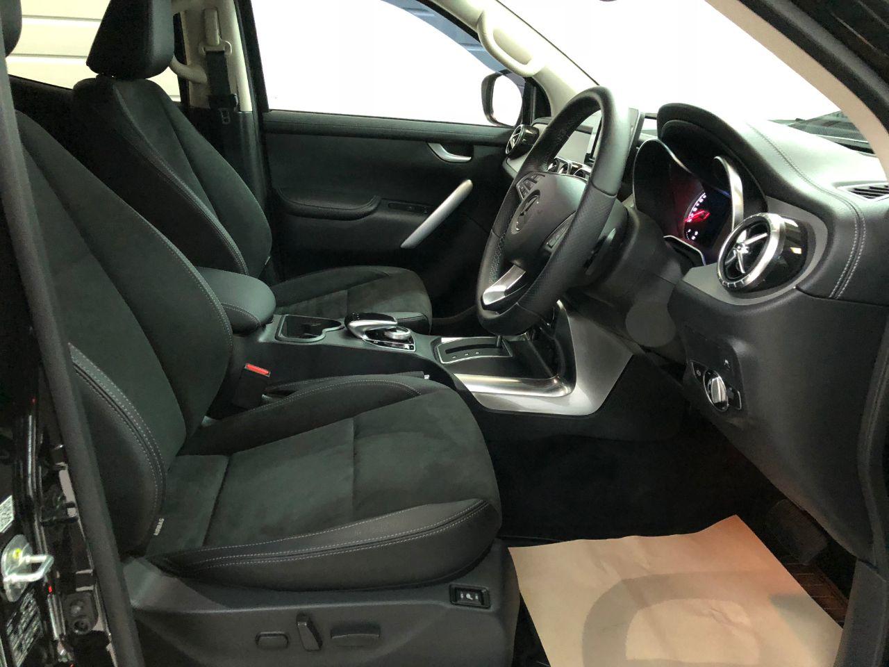 Mercedes-benz X Class X350 3.0 V6 4Matic Power Automatic Double Cab Pick Up Diesel Kabana Black