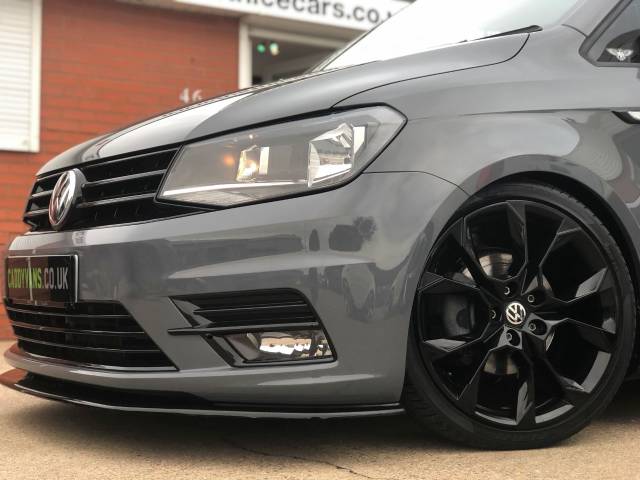 2019 Volkswagen Caddy Caddy 2.0 TDi Highline 150BHP 6 Speed Manual