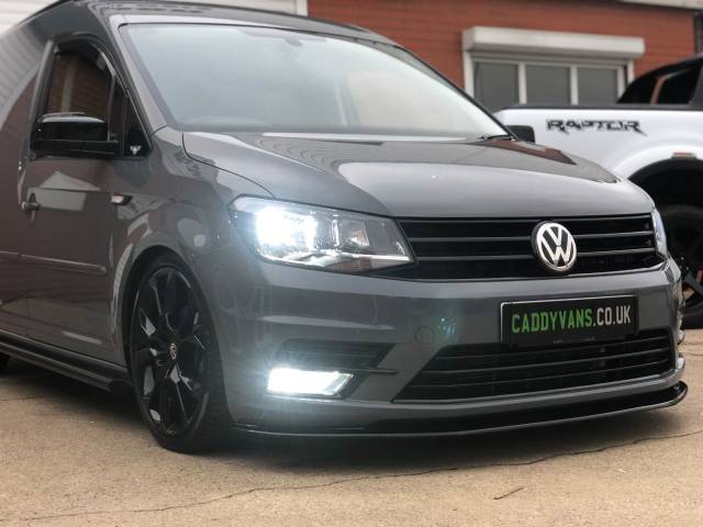 2019 Volkswagen Caddy Caddy 2.0 TDi Highline 150BHP 6 Speed Manual
