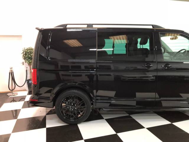 2019 Volkswagen Transporter 2.0 BiTDI 204 Highline Kombi DSG SWB R Edition