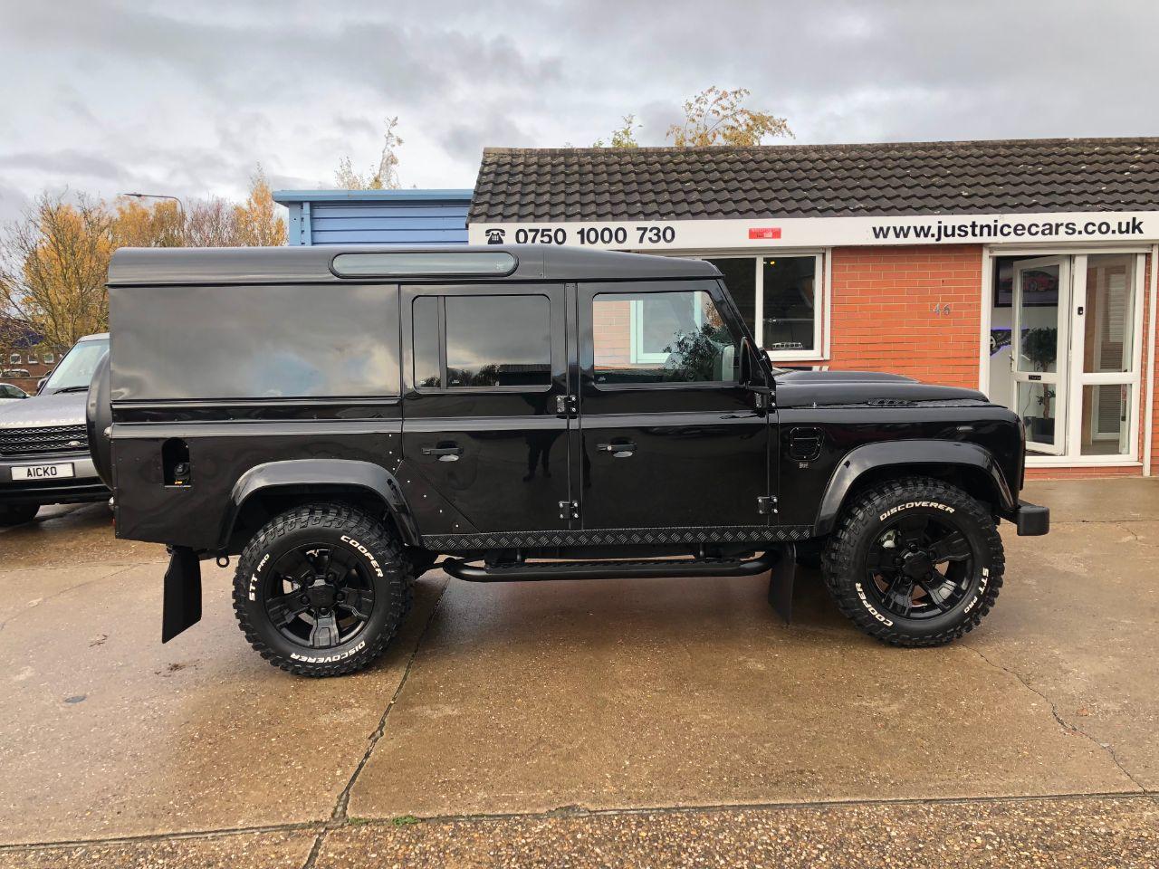 Land Rover Defender 110 XS Utility 2.2 TDCi 5 Seater Manual Diesel Combi Van Diesel Santorini Black