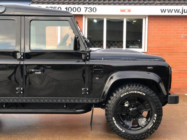 2014 Land Rover Defender 110 XS Utility 2.2 TDCi 5 Seater Manual Diesel