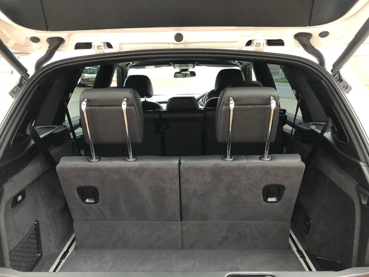 BMW X5 3.0 xDrive30d M Sport 7 Seater Automatic Estate Diesel Alpine White